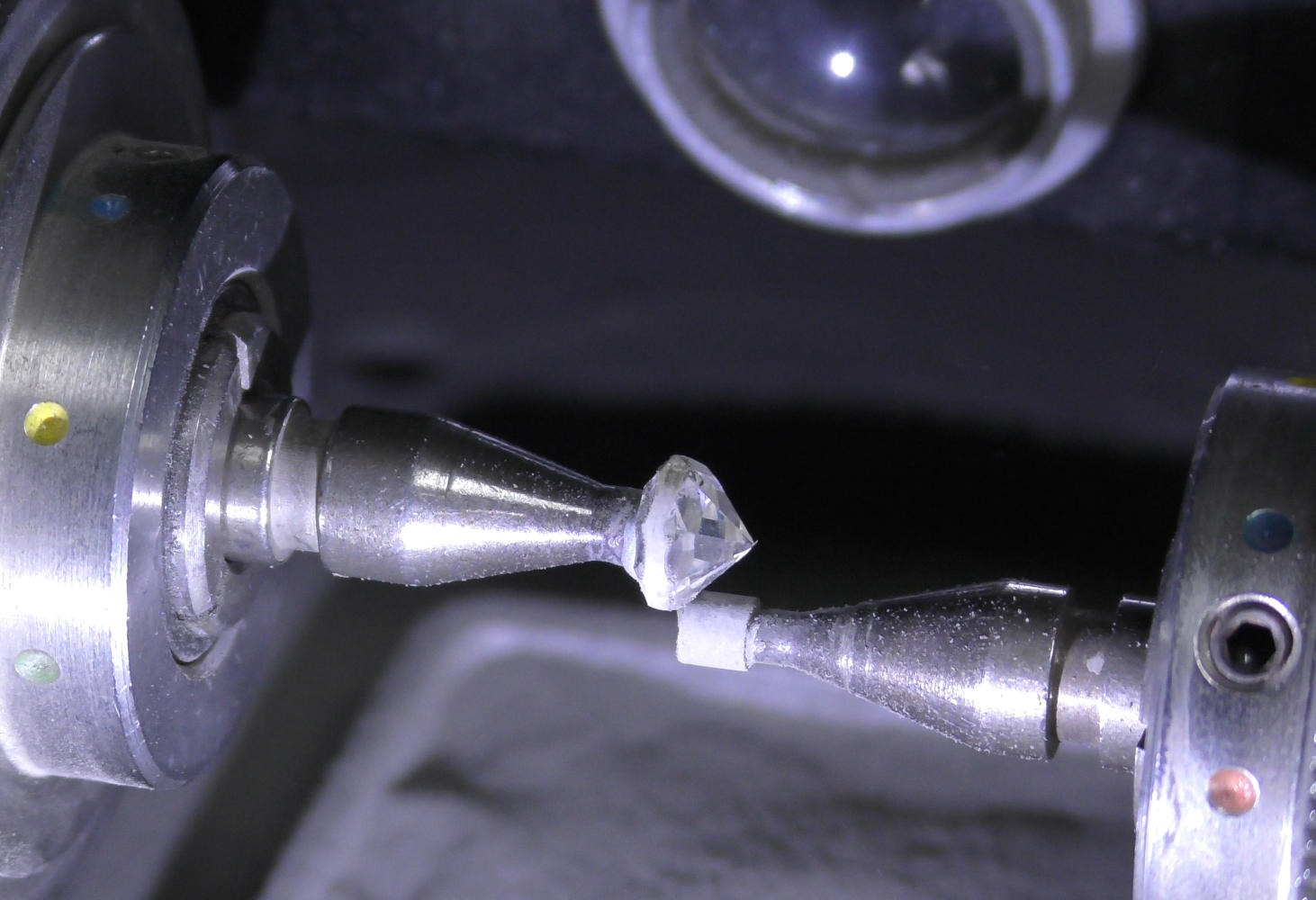 Débrutage du diamant brut