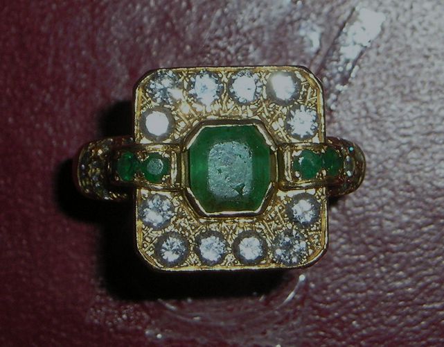 Bague émeraudes et diamants