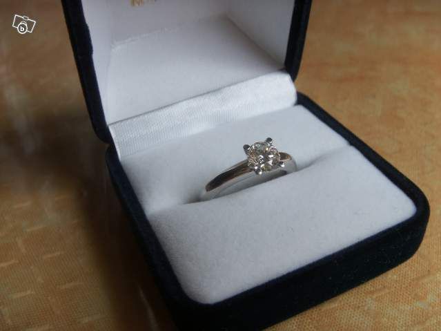 Solitaire diamant 0,74 carat