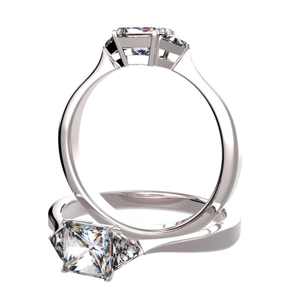 Bague épaulée avec 2 diamants triangulaires