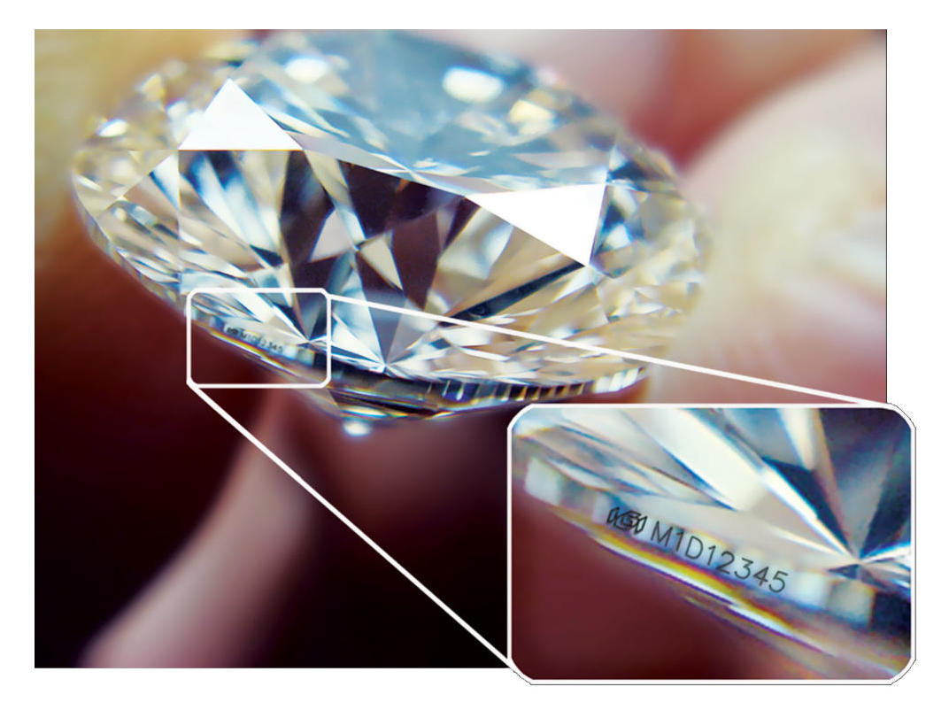 Marquage au laser du numéro du certificat du diamant